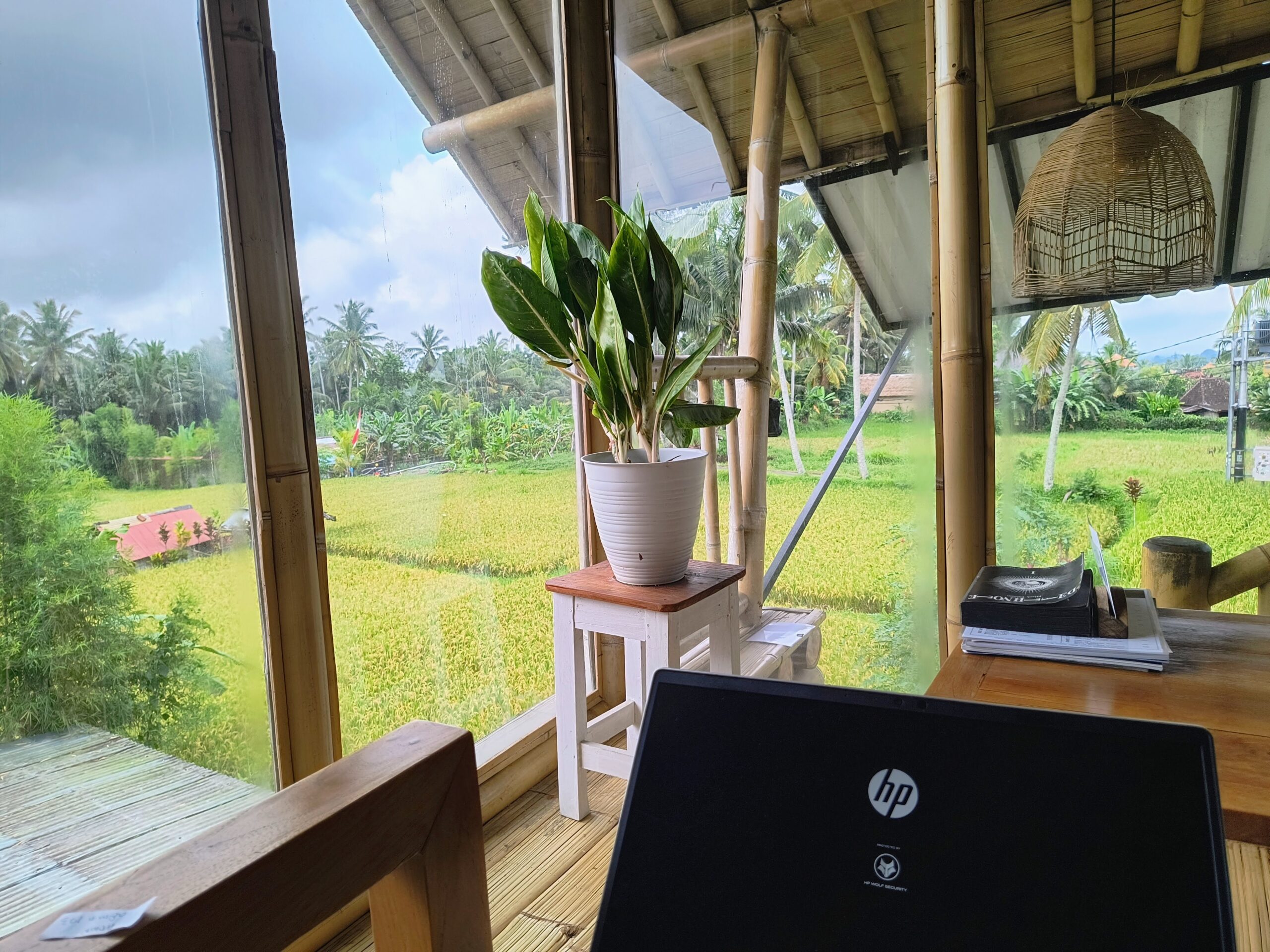 “Opvoeding tot aan inspiratie – Droom remote werken op Bali”